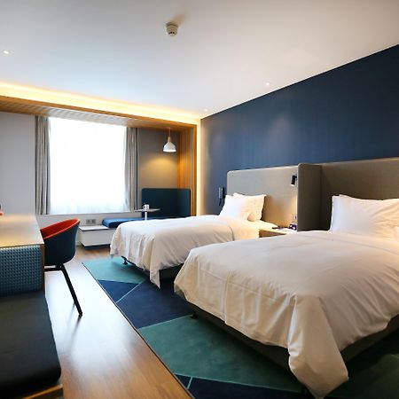 Holiday Inn Express Chengdu North Railway Station By Ihg - Near Panda Base, Near Chunxi Road Dış mekan fotoğraf