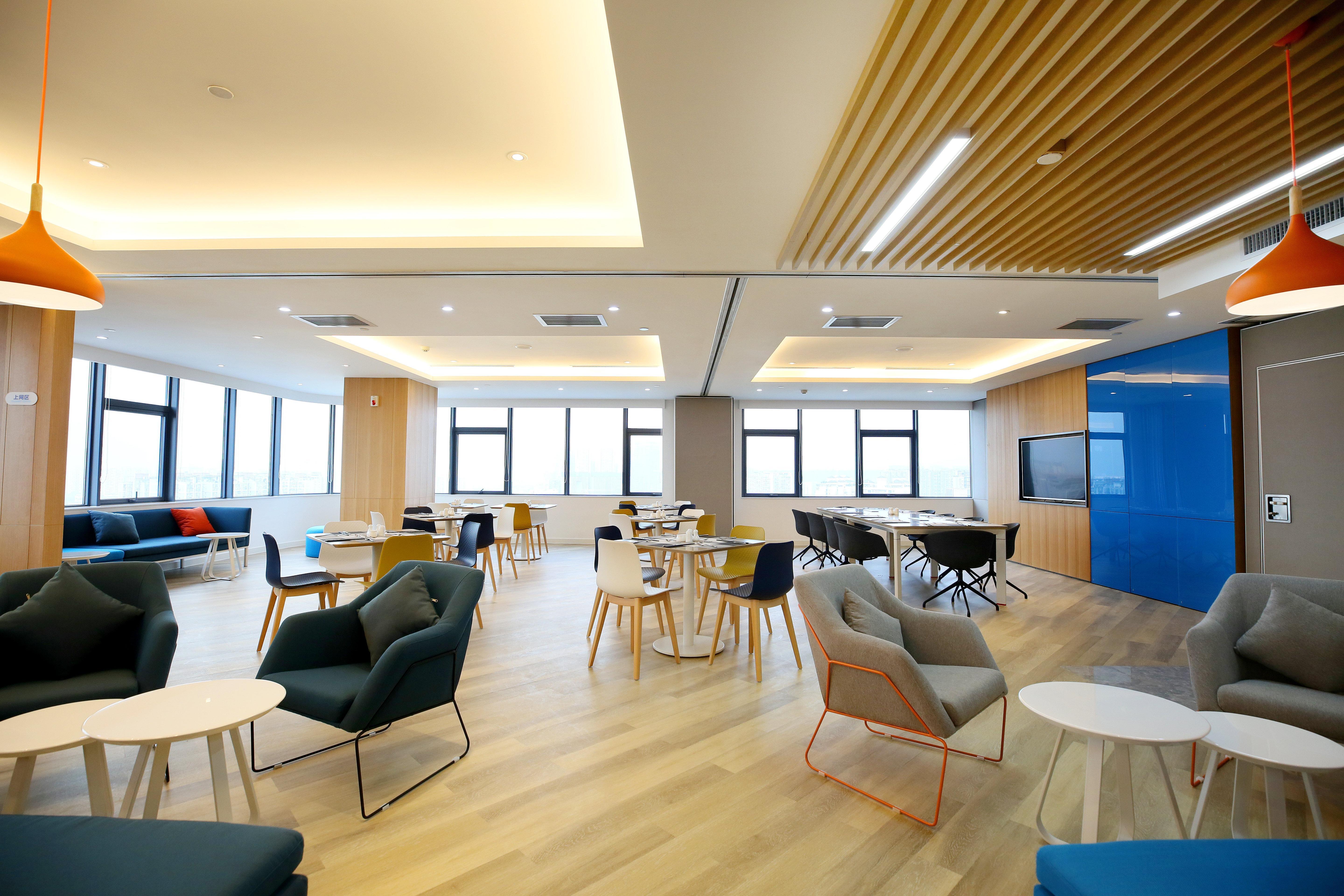 Holiday Inn Express Chengdu North Railway Station By Ihg - Near Panda Base, Near Chunxi Road Dış mekan fotoğraf